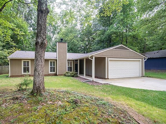 2nd image of 2103 Cottage Pl