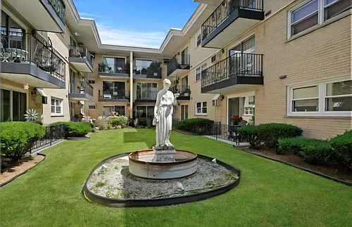 6161 W Higgins Ave #107 Photo 1