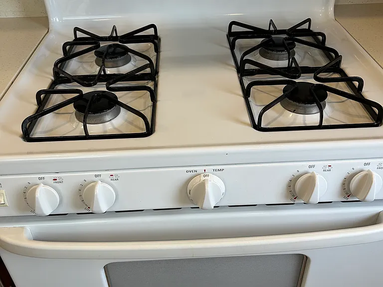 Gas range.