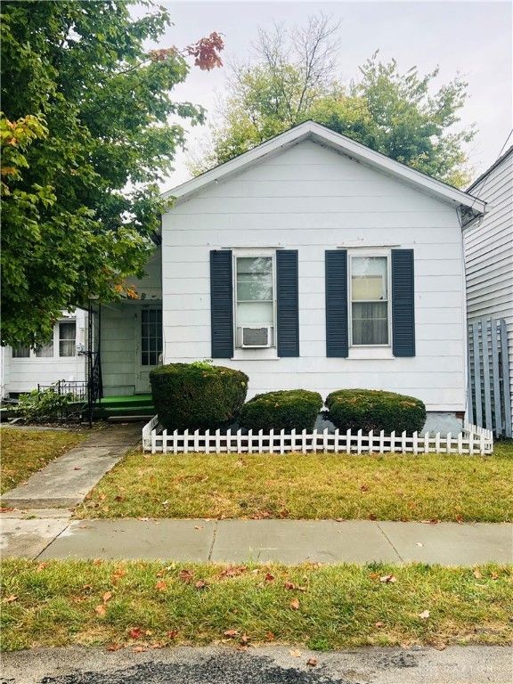 Real estate listing image