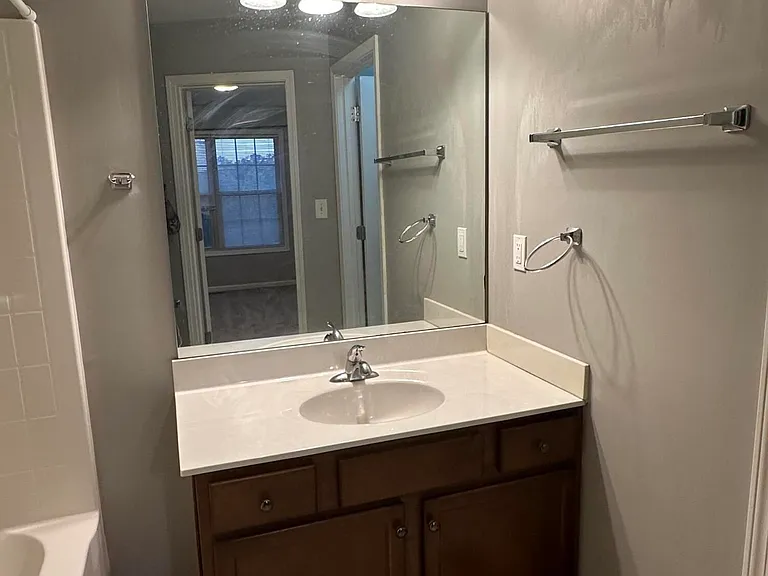 3804 Pinecrest Way — Photo 6