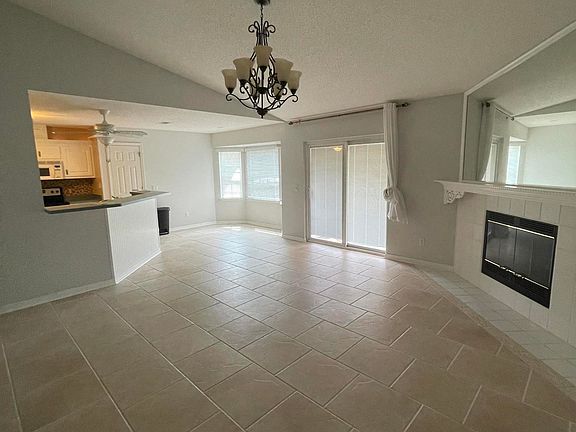 3rd image of 6847 Rickwood Dr