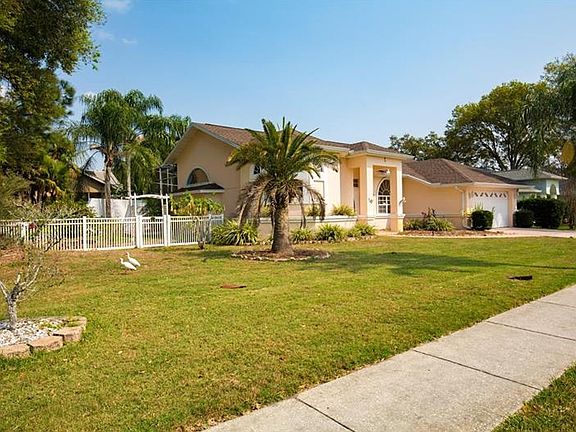 4th image of 3845 Sunrise Ln