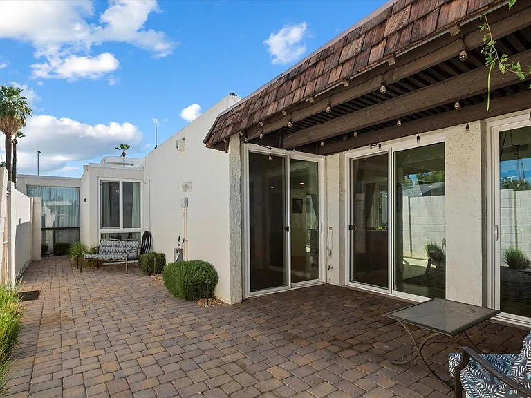 7005 N Barbados Pl — Photo 35