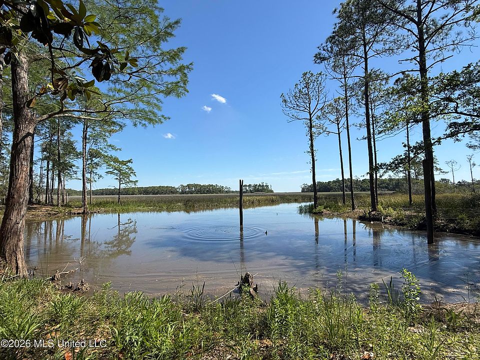 1st image of 1208 De La Pointe Dr