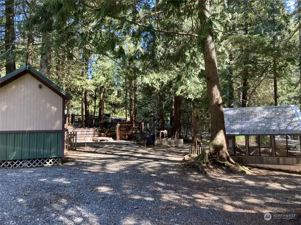 146 Canal View Street, Brinnon, WA 98320