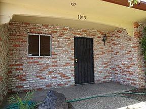 2nd image of 1013 Hawthorne Dr