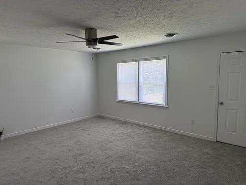 218 N Mapleleaf Ave Photo 1
