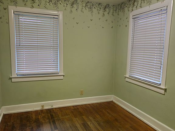 5th image of 3532 Stratford Blvd