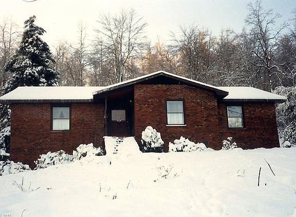 3rd image of 160 Beddingfield Dr