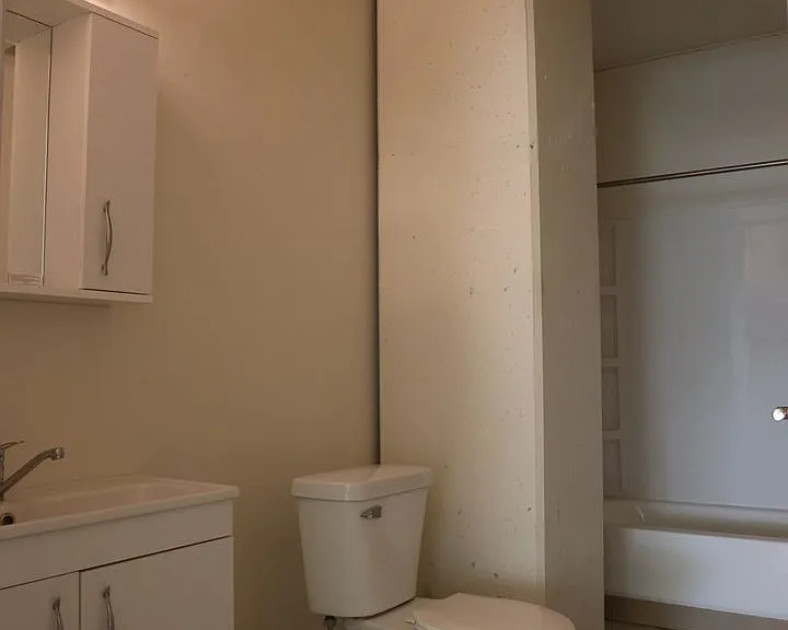 200 W Lake St — Photo 5