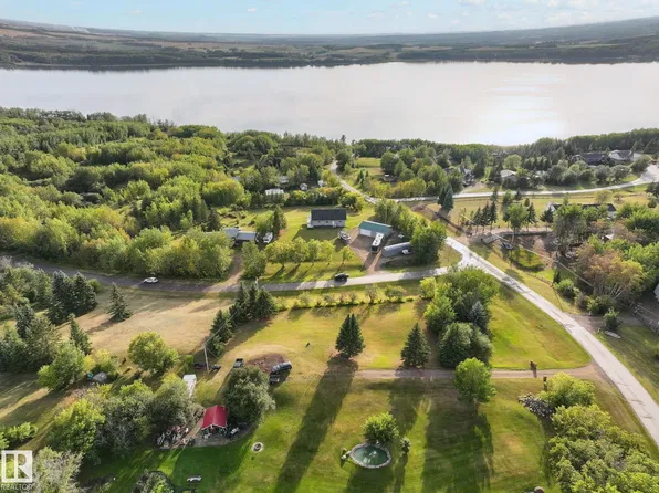 418 Mons View Way, Smoky Lake County, AB T0A 3C0