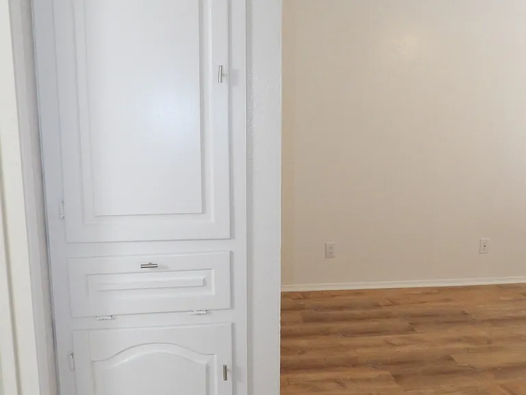 3100 Elizabeth St #101 — Photo 14