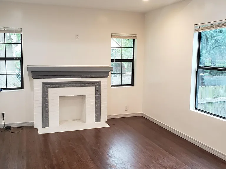 1135 N Boston Pl — Photo 6