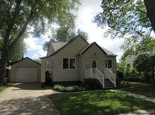 1017 W 14th St, Grand Island, NE 68801