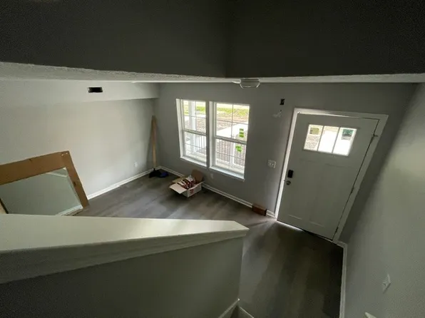 13580 Main St #2, Bath, MI 48808