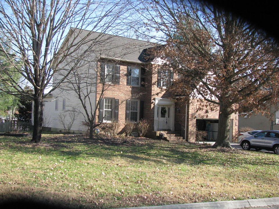 1st image of 407 Sweetgum Dr