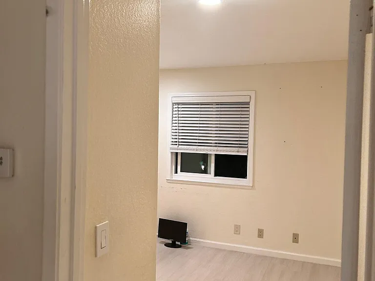 1937 Messina Dr — Photo 12