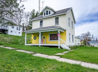 203 Franklin Street, Elroy, WI 53929