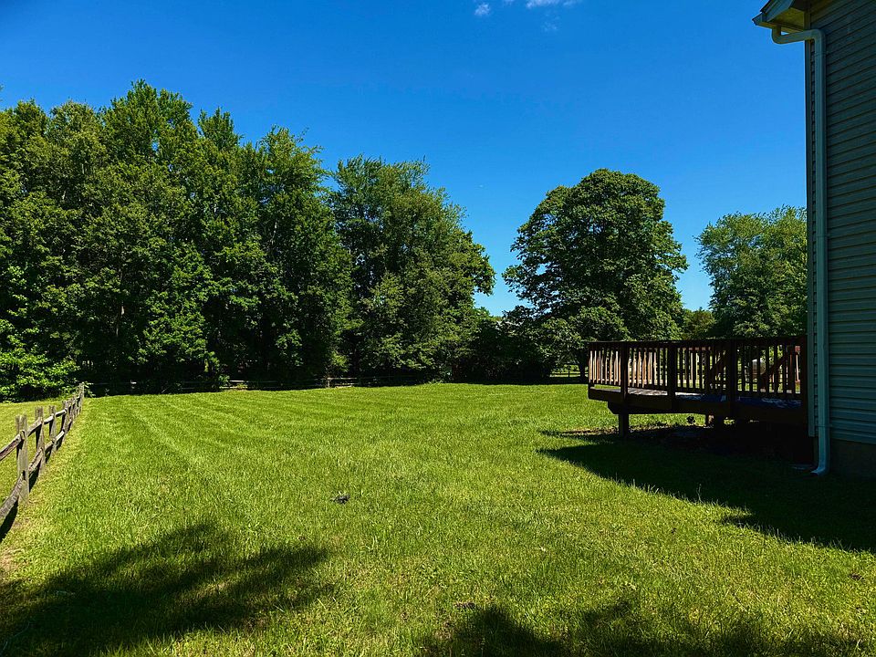 2nd image of 1900 Poplar Rd