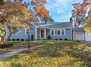 8 Marie Ave, Sharon, MA 02067