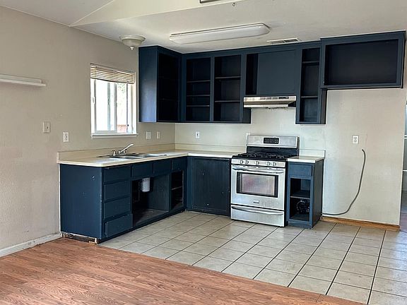 5th image of 480 E 20th St