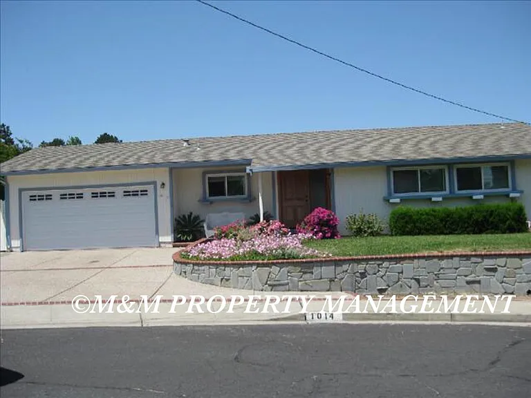 1014 Palisade Ct — Photo 8