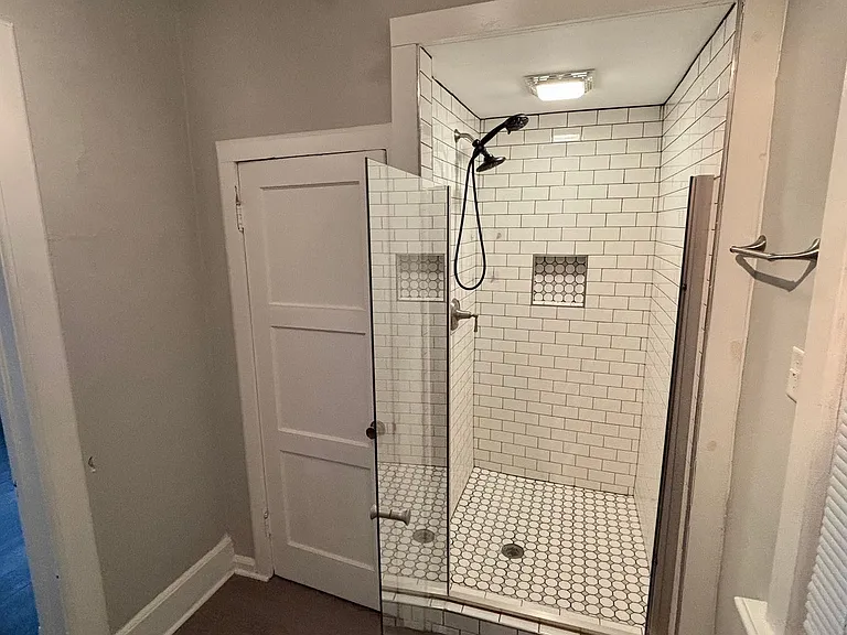 1207 E Kane Pl — Photo 14