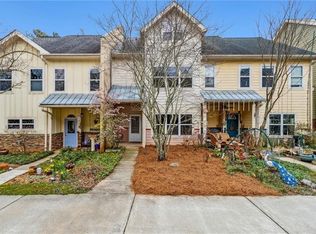 2302 Dancing Fox Rd, Decatur, GA 30032