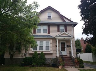 40 Bogandale Rd, West Roxbury, MA 02132