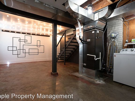 4th image of 3243 NW Market St