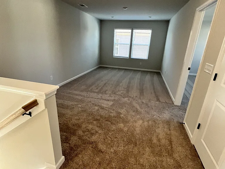 4548 Hoboken Way — Photo 16