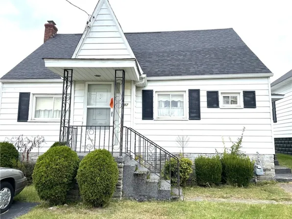 97 Liberty St, Mount Pleasant, PA 15666