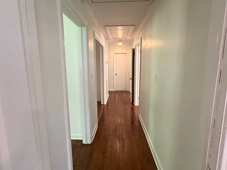 1332 Champaign Ave — Photo 3