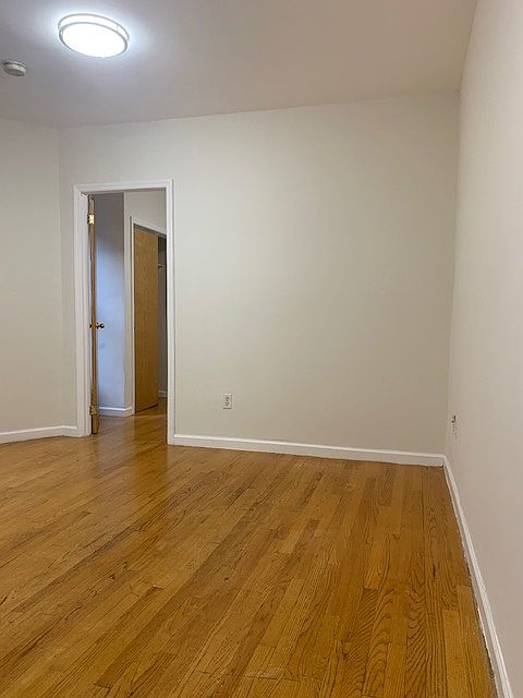 1st image of 226 Thompson St APT 16