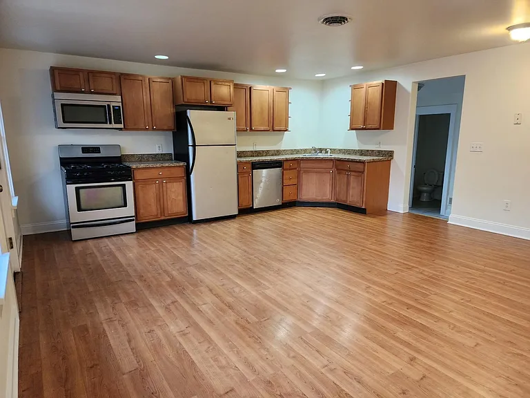 3543 Carman Rd — Photo 3