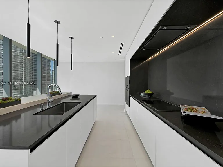 300 Biscayne Boulevard Way #2701 — Photo 11