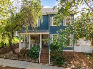 105 Newell St, Chapel Hill, NC 27516