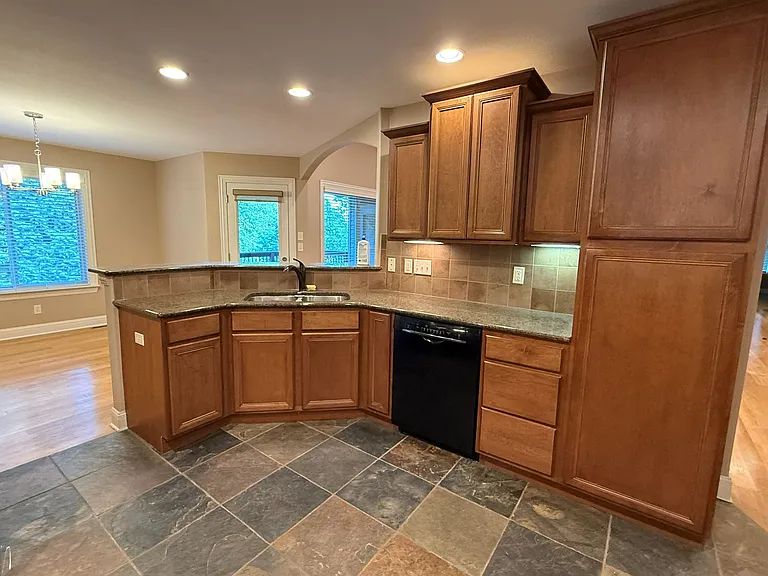 6802 Stanwood Dr — Photo 22