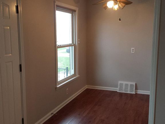 3rd image of 26372 Powers Ave