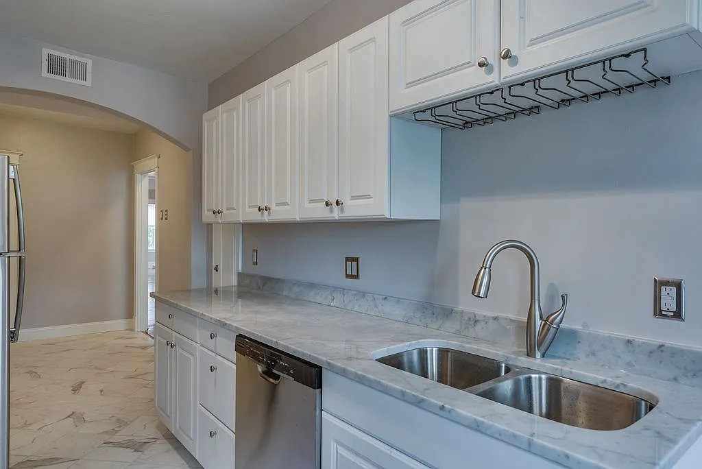 750 Leland Ave — Photo 1