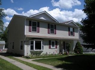 6871 Greenleaf Ave, Parma Heights, OH 44130