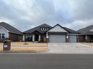 11416 NW 105th St, Yukon, OK 73099