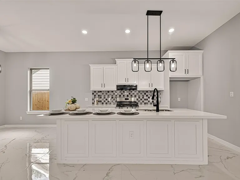 90 Burress St #A — Photo 3
