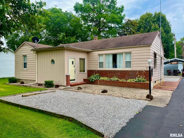 308 Bailey Ln, Benton, IL 62812