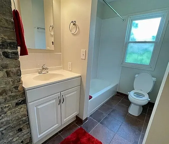 649 Fillmore St NE #2 — Photo 12