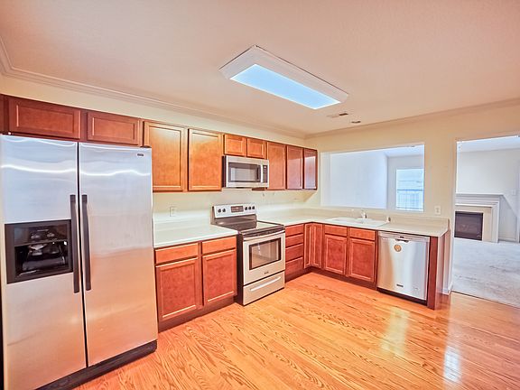 5th image of 3708 Eliza Pointe Way