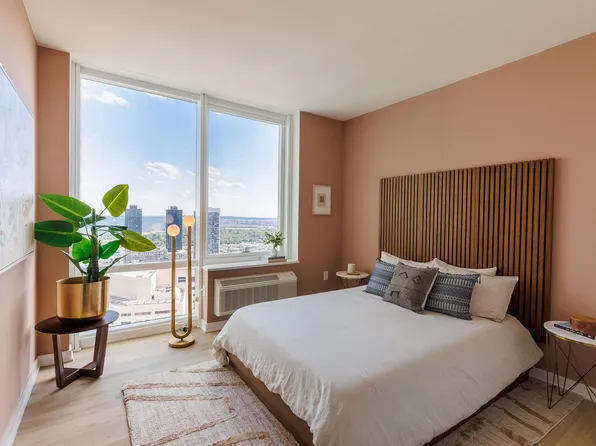 180 Morgan Street image 59 of 140