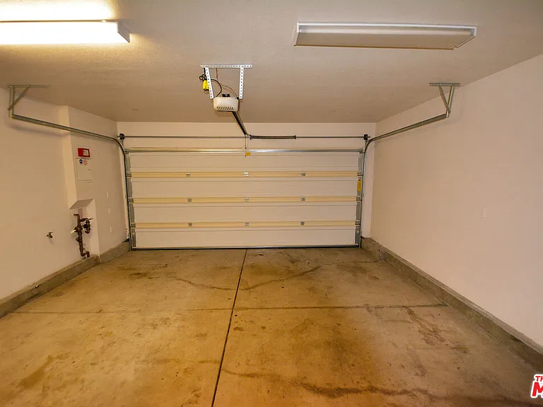 14107 W Birch Ln — Photo 23