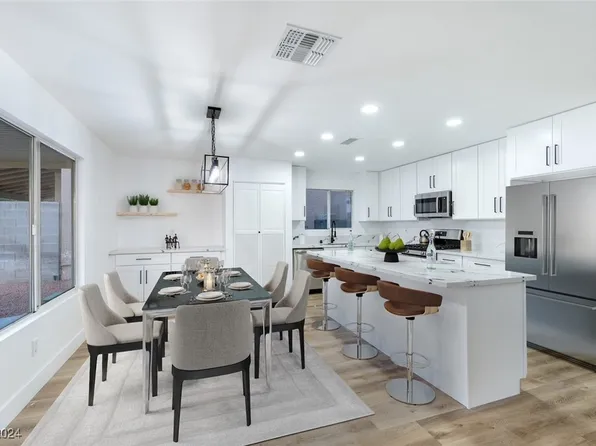 9401 Canyon Shadows Ln, Las Vegas, NV 89117
